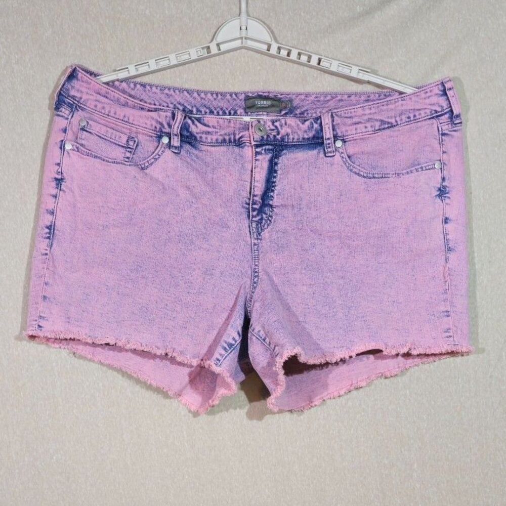 Torrid Pink Acid Wash Frayed Hem Stretch Denim Shorts